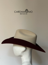 Cargar imagen en el visor de la galería, WINE AND SEX