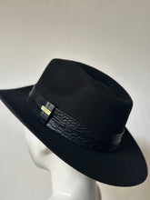 Cargar imagen en el visor de la galería, AURELIO