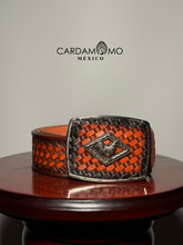 Cargar imagen en el visor de la galería, GALLO BRAVO
