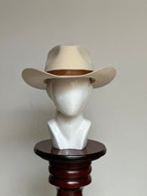 Cargar imagen en el visor de la galería, MONTANA BONE

