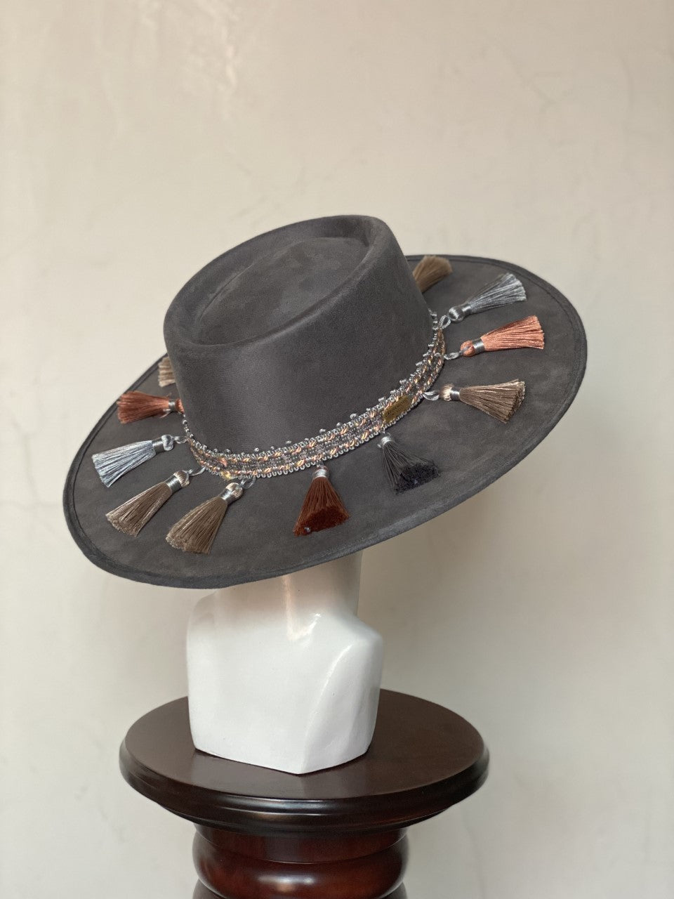 CORDOBÉS GRIS CON MOTAS