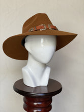 Cargar imagen en el visor de la galería, EXPLORER MOSTAZA CINTO
