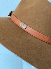 Cargar imagen en el visor de la galería, EXPLORER MOSTAZA CINTO
