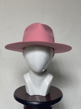 Cargar imagen en el visor de la galería, FLAMINGO
