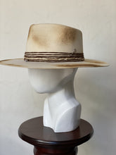 Cargar imagen en el visor de la galería, FEDORA AHUMADO
