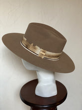 Cargar imagen en el visor de la galería, JACINTO
