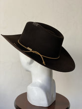 Cargar imagen en el visor de la galería, MONTANA WOOD
